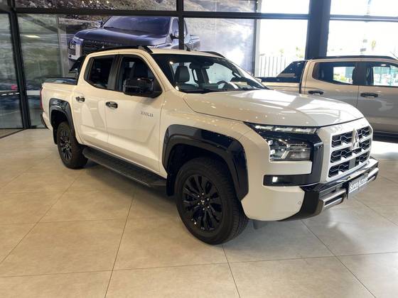 MITSUBISHI TRITON 2.4 BITURBO DIESEL CD KATANA 4X4 AUTOMÁTICO